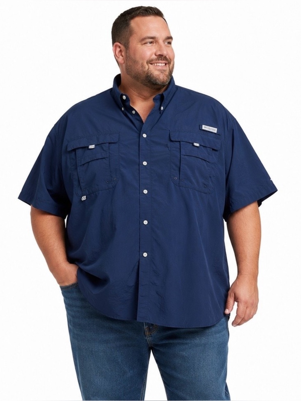 Columbia Short Sleeve Button-Up Shirt in Navy
